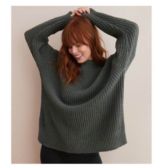 aerie - Oversized Chenille Turtleneck Sweater | Size Medium | Green Sage - Picture 3 of 6